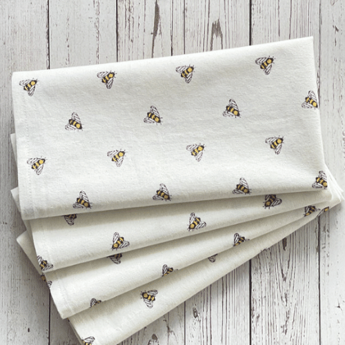 Bee Napkins – Set of 4