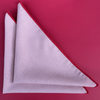 Serviettes de cocktail en coton et lin - Roses avec bordure rouge (Lot de 4) 