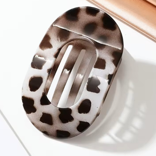 Oval matte hair clip - Tortoiseshell