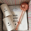 Coffret cadeau cuisine Bon Appétit – Salière et poivrière, linges à vaisselle et infuseur à thé